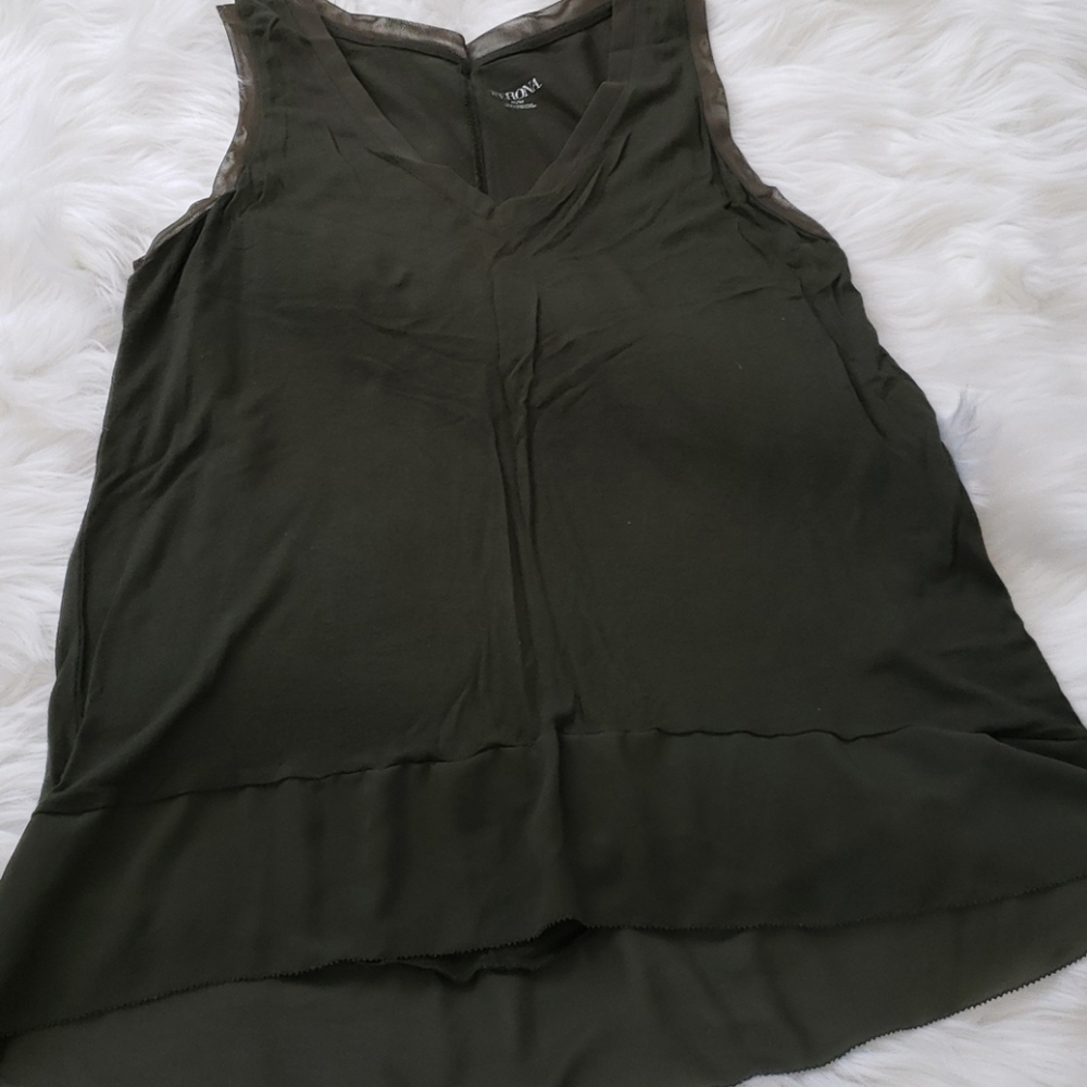 Super cute top by Merona